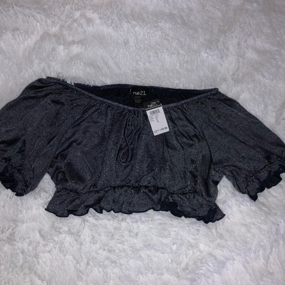 🆕Rue21 Off shoulders ruffled crop top - Picture 4 of 7